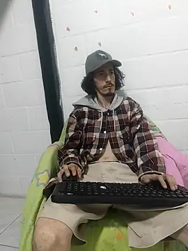 sk8-boy online show from April 11, 10:13 pm