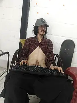 Snapshot of sk8-boy chatting on April 25, 3:53 pm sk8-boy online show from April 25, 3:53 pm