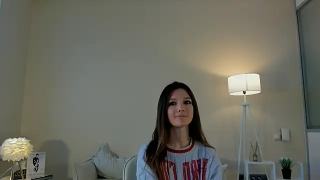 DrusillaVerso online show from December 17, 9:14 am