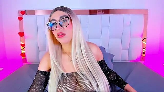 CamilleJuicy  online show from July 13, 12:59 pm