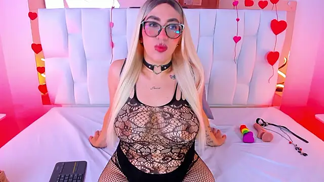 CamilleJuicy  online show from February 22, 12:29 pm