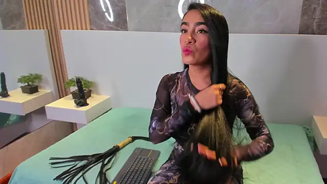 Snapshot of PamelaRed_ chatting on December 22, 7:58 pm PamelaRed online show from December 22, 7:58 pm