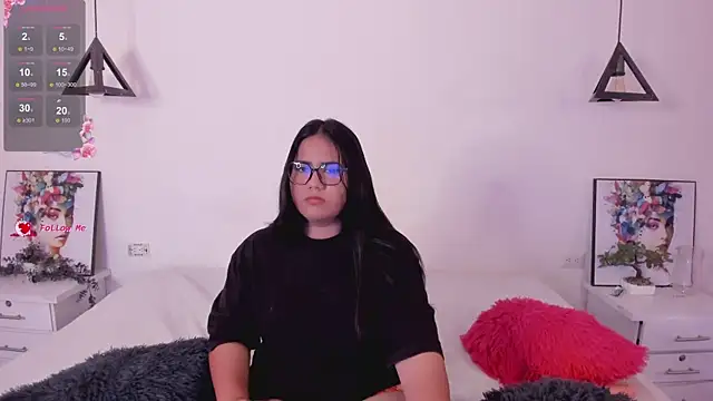 Briana Goldd online show from May 16, 4:11 am