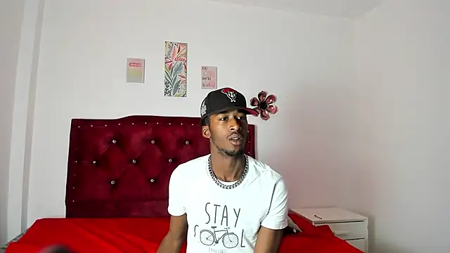 AllieyYZacks online show from December 19, 1:35 pm