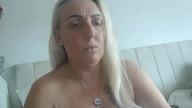 theblondecocklover online show from February 26, 10:37 am