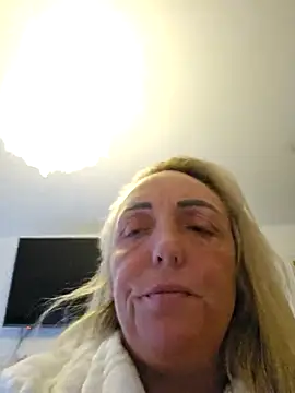 theblondecocklover online show from March 13, 7:13 am