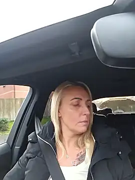 theblondecocklover online show from January 14, 9:13 am