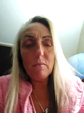 theblondecocklover online show from May 30, 12:17 am