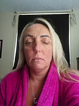 theblondecocklover online show from May 3, 8:08 am