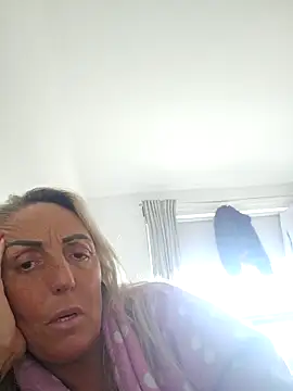 theblondecocklover online show from May 16, 6:23 am