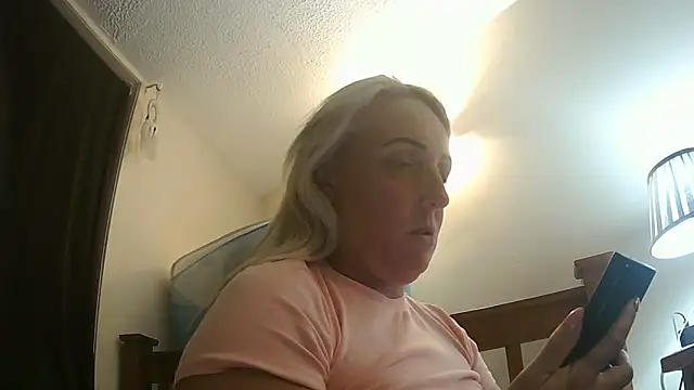 theblondecocklover online show from April 4, 7:31 pm