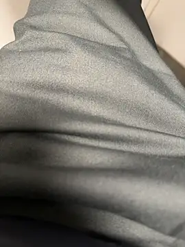 Snapshot of samxtnZ chatting on December 17, 3:17 pm samxtnZ online show from December 17, 3:17 pm