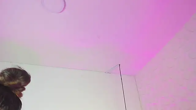 Snapshot of CharloteBrown_ chatting on January 10, 3:13 am CharloteBrown online show from January 10, 3:13 am