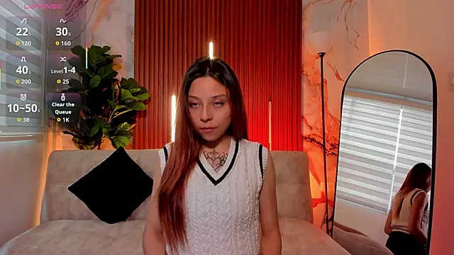 Nickie reed  online show from January 8, 8:04 pm