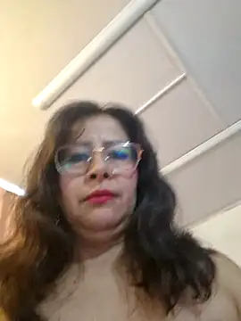 Snapshot of christy_ant chatting on June 18, 7:19 pm christy ant online show from June 18, 7:19 pm
