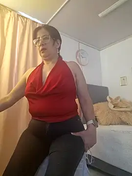 Snapshot of christy_ant chatting on June 19, 7:41 pm christy ant online show from June 19, 7:41 pm