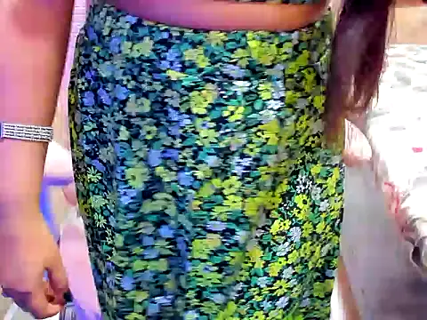 DimondGirl  online show from March 6, 6:25 pm