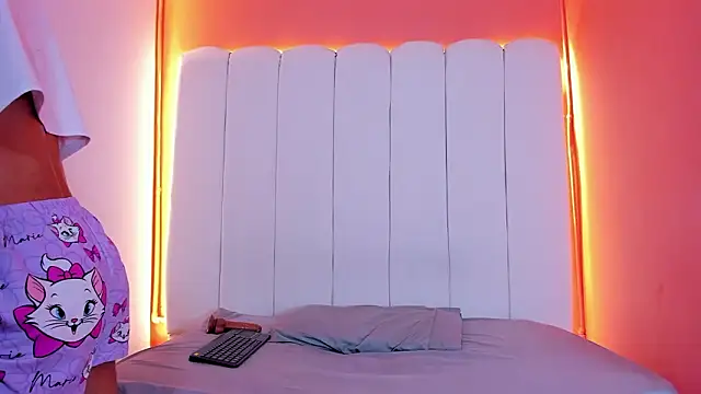 Sunny OS online show from January 31, 7:45 pm