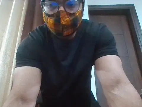 NunnuLelo online show from December 20, 9:28 pm