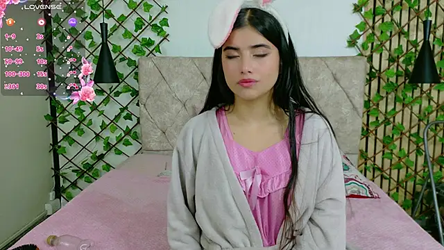 Georgia Candy online show from April 6, 3:46 am