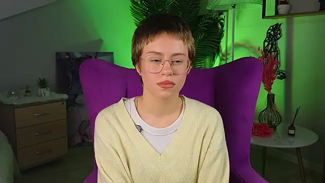 AidaGigantino online show from December 17, 9:03 am