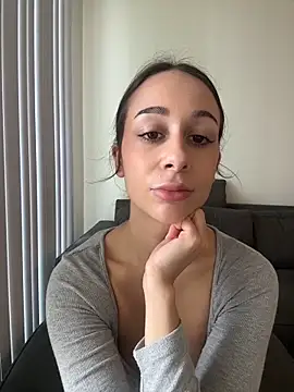 ChiaraSommer online show from March 10, 7:07 pm