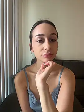 Snapshot of ChiaraSommer chatting on February 20, 6:10 pm ChiaraSommer online show from February 20, 6:10 pm