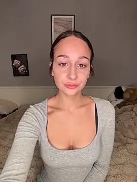 ChiaraSommer online show from March 22, 6:09 pm