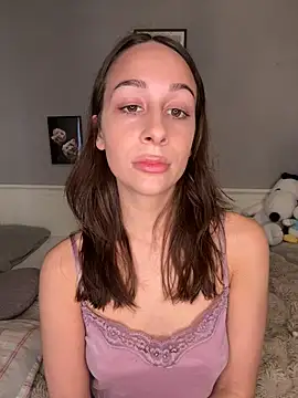 ChiaraSommer online show from April 14, 4:23 pm