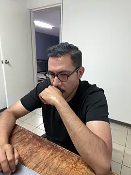 AdrianGarcia89 online show from May 12, 1:24 am