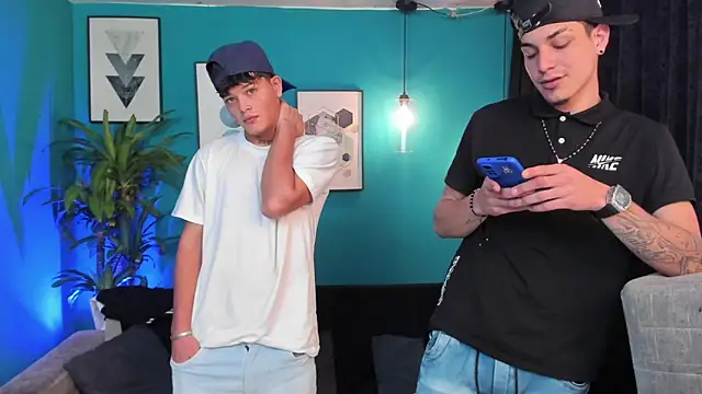 Oficial KingOfHeavens online show from December 19, 8:44 pm