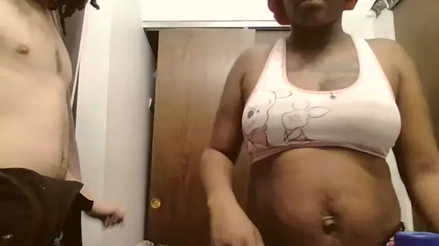 eXoTicCaNnIe online show from December 17, 3:00 am