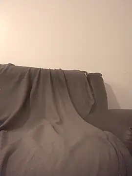 AverageAnt  online show from February 26, 5:46 pm