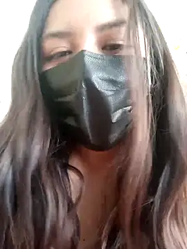 Snapshot of MIGAJERA_20 chatting on December 22, 5:35 pm MIGAJERA 20 online show from December 22, 5:35 pm