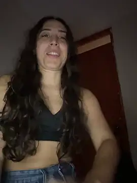 Snapshot of LatinDoll8 chatting on July 14, 10:38 pm LatinDoll8 online show from July 14, 10:38 pm