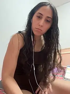 Snapshot of LatinDoll8 chatting on June 28, 12:17 am LatinDoll8 online show from June 28, 12:17 am