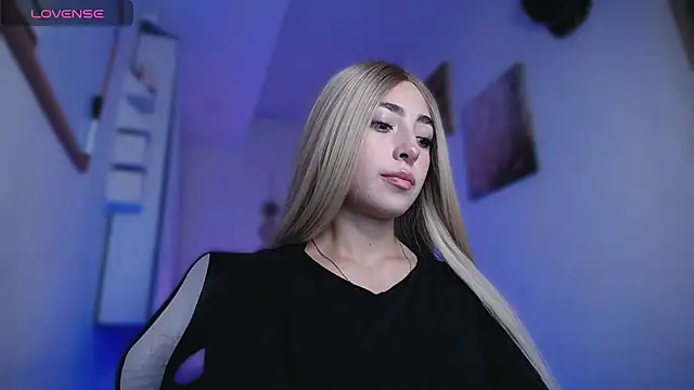 channel blondee online show from June 3, 9:41 pm