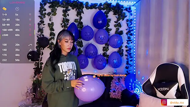 viicky r online show from February 6, 12:50 am