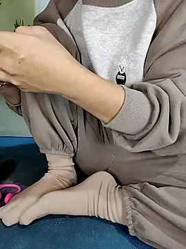 hi-miki online show from January 7, 3:00 am