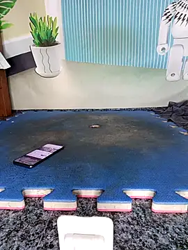 hi-miki online show from February 5, 12:45 pm