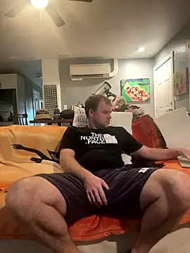 Studmuffin4you online show from January 9, 11:11 pm