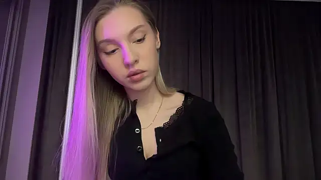 blondinkaa online show from February 18, 4:47 pm
