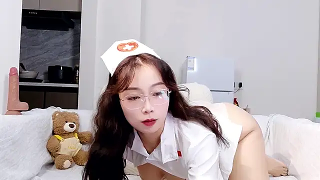 xinxinchuxin661 online show from February 8, 9:01 pm