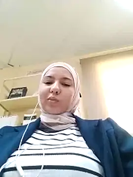 Mona139206 online show from December 17, 9:03 am