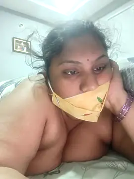 Snapshot of Telugumistress chatting on February 24, 5:36 pm Telugumistress online show from February 24, 5:36 pm