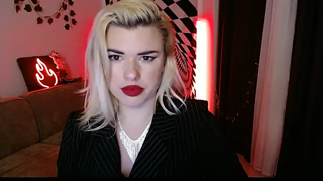 Ariana Saint online show from February 18, 5:20 pm