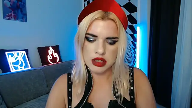 Ariana Saint online show from December 19, 6:10 pm