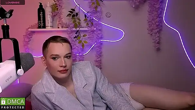 playoliver online show from May 1, 2:05 am