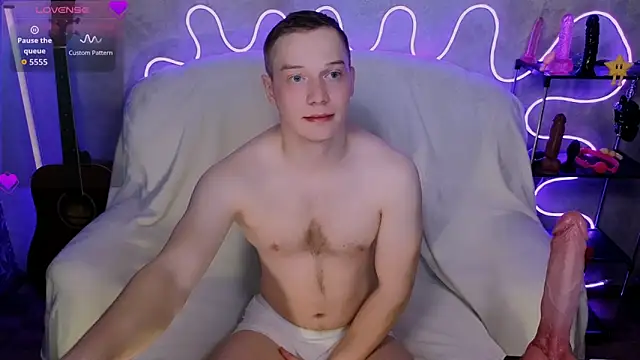 playoliver online show from March 17, 1:14 pm