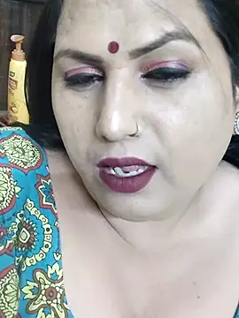 Hotmylips online show from March 17, 3:48 pm